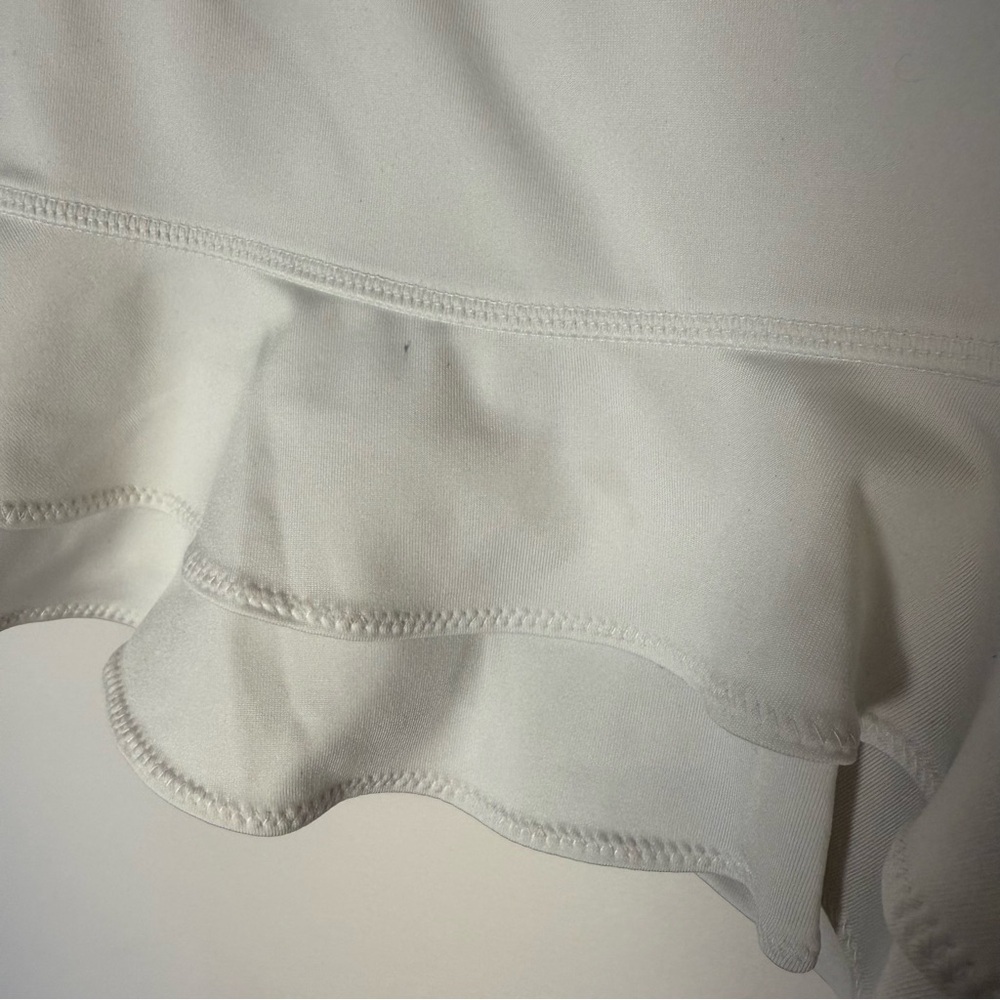 Zella White Activewear Skort with Ruffles and Built-in Ball Pockets Size XL - Picture 3 of 8